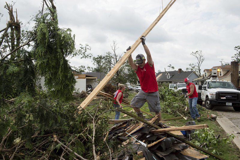 Carl Junction community reflects on anniversary of EF3 tornado